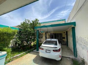 Casa · 510m² · 6 Recámaras · 2 Estacionamientos · Casa en Venta en Merida Centro
