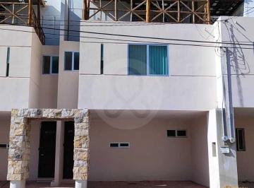Casa en condominio · 107m² · 3 Recámaras · 1 Estacionamiento · Casa en Condominio en Venta en Pueblo Chicxulub Puerto