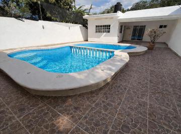 Casa · 316m² · 3 Recámaras · 2 Estacionamientos · Casa en Venta en Pueblo Conkal