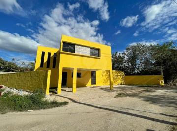 Casa · 239m² · 4 Recámaras · 4 Estacionamientos · Casa en Venta en Sitpach