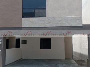 Casa · 152m² · 3 Recámaras · 2 Estacionamientos · Casa en Renta en Cumbres Calzadas