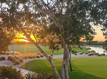 Terreno / Lote , Mérida · Lote Residencial Frente Al Lago en Club Golf de Mérida