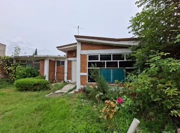 Casa · 144m² · 3 Recámaras · 2 Estacionamientos · Casa en Una Sola Planta, Iluminada y con Amplios Espacios