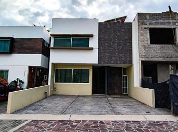 Casa de 3 habitaciones, Tlajomulco de Zúñiga · Casa en Renta en Casa Fuerte – Coto La Fortaleza