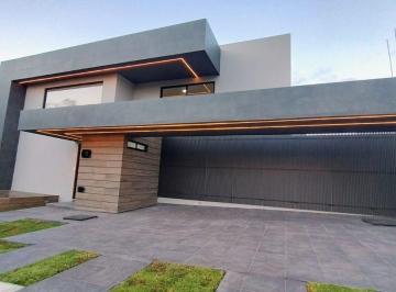 Casa · 314m² · 3 Recámaras · 2 Estacionamientos · Venta de Casa en Haras del Bosque Sección La Joya