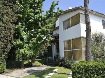 94b3f43443992f9cfdcdd5a3434c5a7badf94f29d5108960dbd5728af65bcfa3 · Casa en Condominio a Ciinco Minutos de Santa Fe