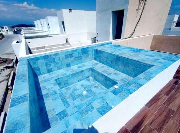 Casa de 3 habitaciones, Xochitepec · Casas de Tres Recámaras, Alberca y Roof Garden con Jacuzzi, Social Pool, Sky Pool con Bar, Gym Etc