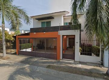 Casa de 4 habitaciones, Puerto Vallarta · Venta de Hermosa Casa Ubicada en Fluvial Vallarta, Puerto Vallarta, Jalisco
