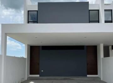 1 · Venta de Casa en Residencial Xcanatun Mérida Yucatán