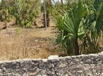 Terreno / Lote · 16m² · 10 Estacionamientos · Terreno Residencial en Renta en Hunucmá