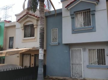 Casa de 2 habitaciones, Tonalá · Hermosa Casa en Coto en Tonala Urbi Villa del Rio