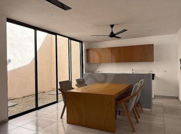 Casa · 94m² · 3 Recámaras · 2 Estacionamientos · Casa en Venta en Fraccionamiento Montecristo