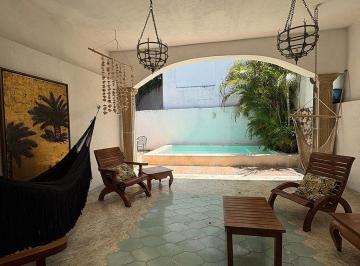 Casa · 170m² · 5 Recámaras · 1 Estacionamiento · Casa en Venta en Centro