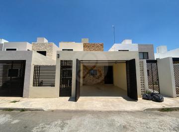 Casa · 176m² · 2 Recámaras · 2 Estacionamientos · Casa en Venta en Cholul