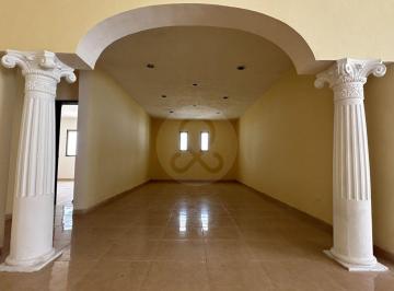 Oficina · 300m² · 15 Estacionamientos · Oficina en Renta en Fraccionamiento Bugambilias