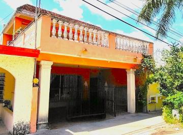 Casa · 287m² · 3 Recámaras · 1 Estacionamiento · Casa en Venta 3 Recamaras Inmejorable Ubicacion Prolongacion Montejo (Gvc - 2882)