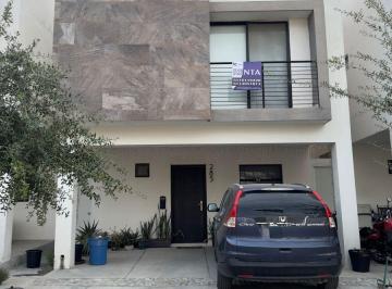 Casa de 3 habitaciones, García · Casa en Renta en "El Cielo"