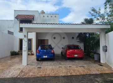 Casa · 253m² · 3 Recámaras · 2 Estacionamientos · Casa en Venta en Fraccionamiento Gran Santa Fe