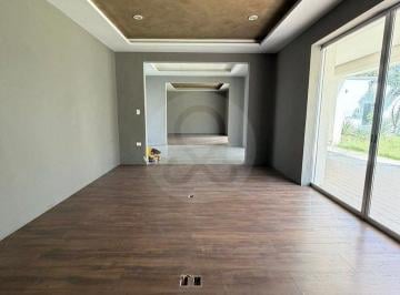 Casa · 581m² · 3 Recámaras · 4 Estacionamientos · Casa en Renta en Fraccionamiento Montebello