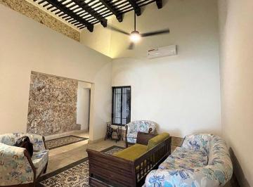 Casa · 201m² · 3 Recámaras · 1 Estacionamiento · Casa en Renta en Merida Centro