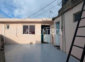 Casa · 147m² · 4 Recámaras · 2 Estacionamientos · Casa - Cerrillos