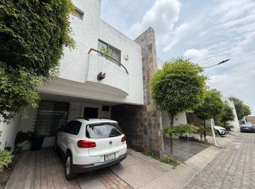 Casa en condominio · 132m² · 3 Recámaras · 2 Estacionamientos · Casa en Coto en Venta en Valle del Sur Cerca de Iteso Tlaquepaque