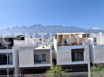 Casa · 260m² · 3 Recámaras · 2 Estacionamientos · Casa en Renta en Col. Cumbres del Sol en Monterrey