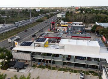 Local comercial · 120m² · 2 Estacionamientos · Local en Renta en Temozón Norte