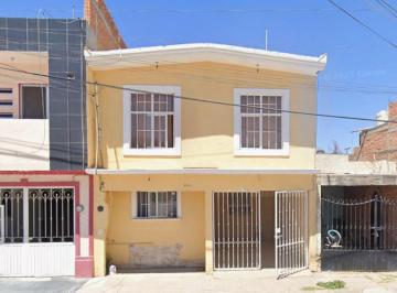 Casa de 3 habitaciones, Pabellón de Arteaga · Venta de Casa en Pabellon Arteaga Aguascalientes