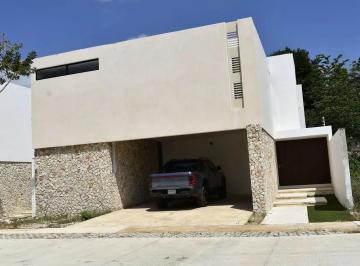 1 · Casa en Venta en Privada Kinish Cholul Merida