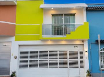 Casa de 3 habitaciones, Boca del Río · Casa en Venta con 3 Recámaras en La Col. Revolución