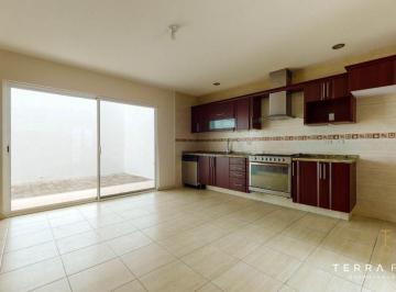 Casa de 3 habitaciones, Querétaro · Casa en Venta y Renta en Colinas del Parque, Querétaro