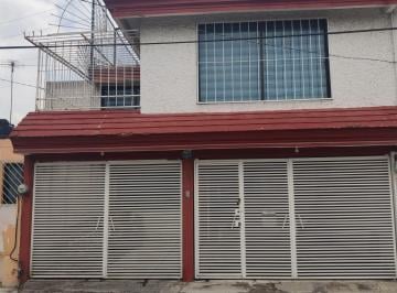 Casa de 4 habitaciones, Cuautitlán Izcalli · Céntrica Casa en Venta Cuautitlan Izcalli, Edomex