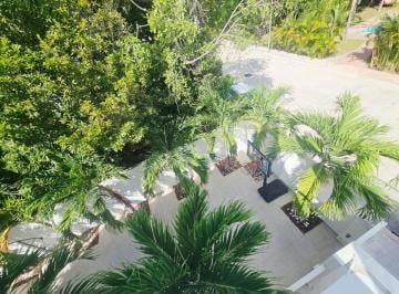 Casa de 3 habitaciones, Solidaridad · Oportunidad Única: Casa en Renta en La Joya | Patio Excedente, Paneles Solares y Frente a La Alberca