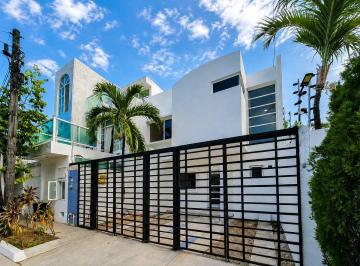 a91ab0c7ba0b4953c2d909ce03517f65d0807108065d59de983028d260d99116 · Casa en Venta en Residencial Esmeralda · Sm50 · 3 Recámaras · Av Andrés Q. Roo