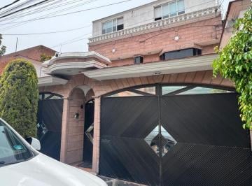 Casa de 7 habitaciones, Nezahualcóyotl · Excelente Casa en Venta en Bosques de Aragon