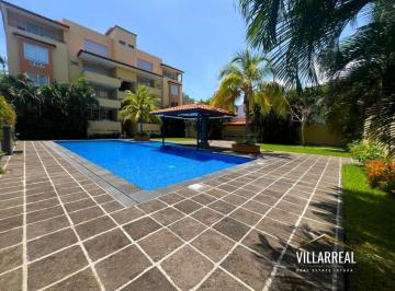 Departamento de 2 habitaciones, Zihuatanejo de Azueta · Pent House en Venta en Playa La Ropa