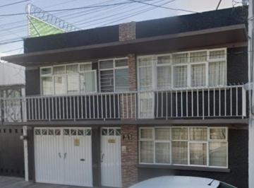 Casa de 3 habitaciones, Benito Juárez · Venta de Hermosa Casa Ubicada en Nativitas, Benito Juarez, Ciudad de Mexico