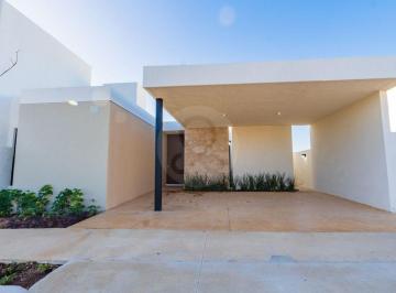 Casa · 119m² · 2 Recámaras · 2 Estacionamientos · Alzare: Casa en Venta en Fraccionamiento Real Montejo