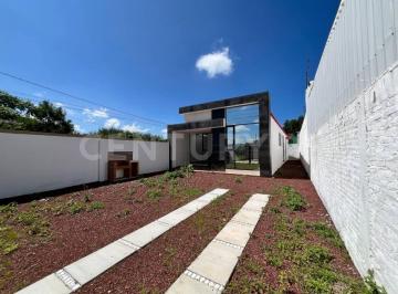 Casa · 150m² · 3 Recámaras · 3 Estacionamientos · Casa de Una Planta en Tequisquiapan con Amplio Patio y Estacionamiento