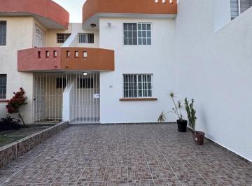 Casa · 3 Recámaras · 2 Estacionamientos · Casa en Renta Boca del Río, Fracc. Cordilleras