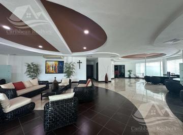 Oficina · 320m² · 8 Estacionamientos · Venta Oficina Zona Hotelera