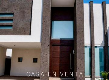 Casa de 3 habitaciones, Saltillo · Casa en Venta Al Norte de Saltillo, Totalmente Equipada, con Cuarto de Servicio