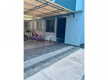 Casa de 2 habitaciones, San Pedro Tlaquepaque · Casa en Renta en Residencial El Tapatío, Coto División del Norte — 2 Rec · 112 m² — Casa en Renta