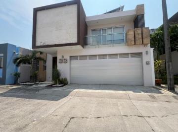 Casa de 3 habitaciones, Medellín · Rento Residencia Amueblada en Las Palmas. con 3 Recámaras y Páneles Solares