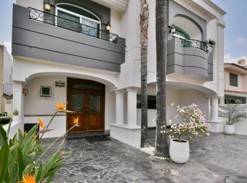 Casa de 4 habitaciones, Zapopan · Casa en Renta en Paseo de Los Virreyes