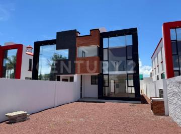 Casa · 170m² · 4 Recámaras · 3 Estacionamientos · Casa Nueva en Venta en Bordo Blanco, Tequisquiapan, Qro.