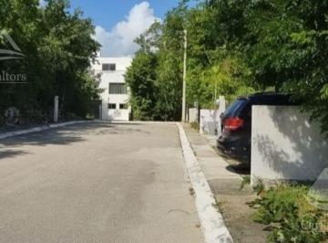 Terreno / Lote · 160m² · Terreno en Venta en Regatta
