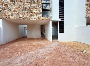 Casa · 164m² · 3 Recámaras · 2 Estacionamientos · Olmos: Casa en Venta en Pueblo Chichi Suárez