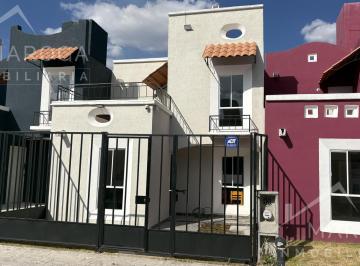 Casa · 83m² · 2 Recámaras · 1 Estacionamiento · Casa de 2 Recamaras, Terraza y Jardín en Fraccionamiento Privado con Seguridad 24/7